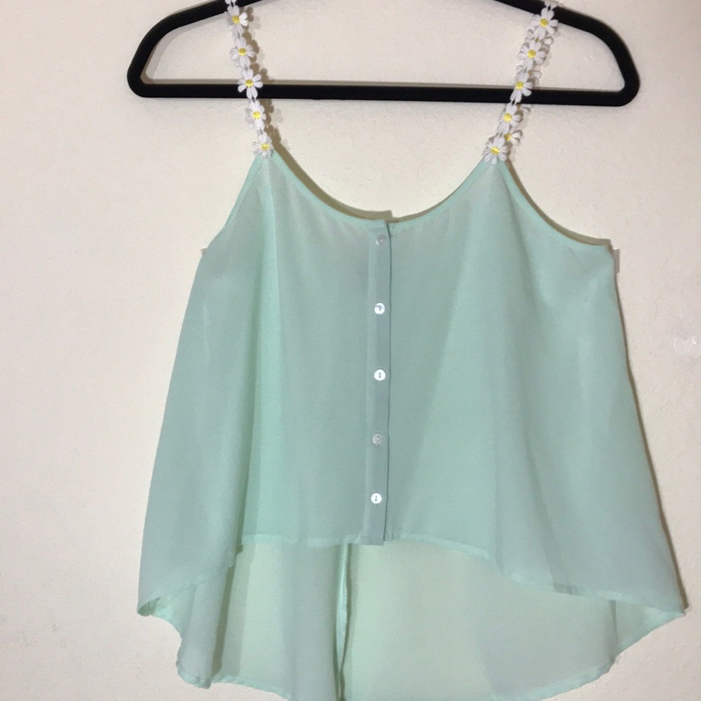 Papaya cropped high low top daisy straps.